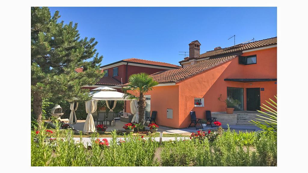 Apartments Gvarda Умаг Екстериор снимка