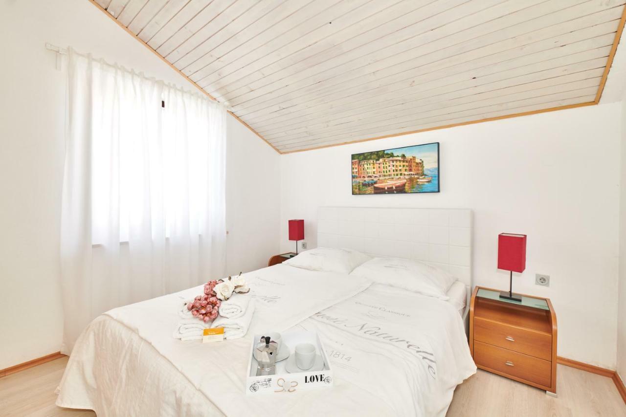 Apartments Gvarda Умаг Екстериор снимка
